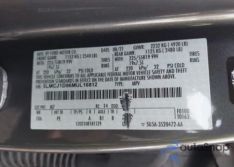 2021 Lincoln Corsair Standard z USA, uszkodzony, nr VIN 5LMCJ1D96MUL16812